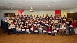 Aprenda y Makro gradúan a más de 100 empresarios en la Escuela de Empresarios Makro Cree