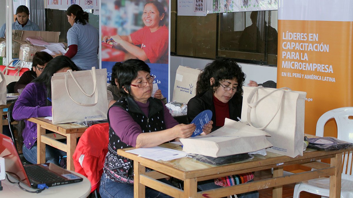 16. Citibank del Perú y Aprenda promueven la inclusión financiera de las mujeres